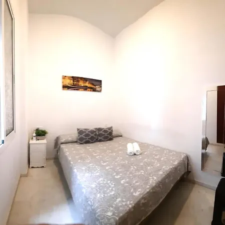 Apartment Budget And Lovely Setas Sevilla