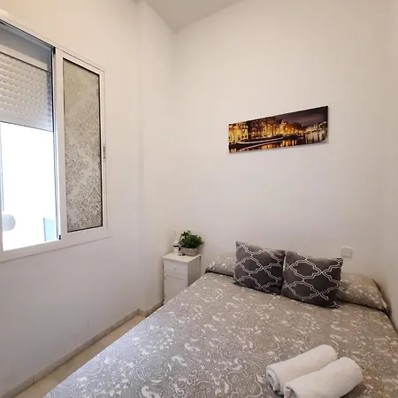 Apartment Budget And Lovely Setas *