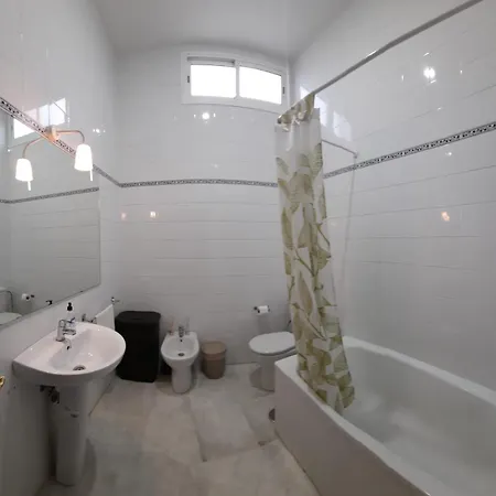 Budget And Lovely Setas Apartment