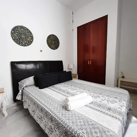 Apartment Budget And Lovely Setas Sevilla